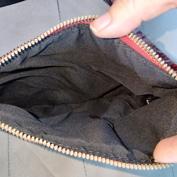 NWT Red Maryland Monroe Wristlet - Picture 2 of 4